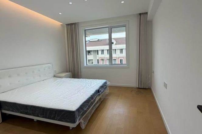 1BR Apartment near Songhong Rd Metro