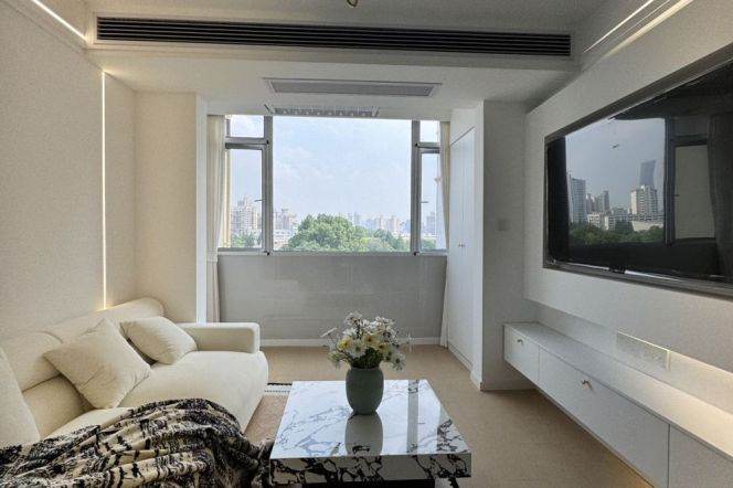 Bright Spacious 1BR Apartment near Zhongshan Park (L2/L3/L4)