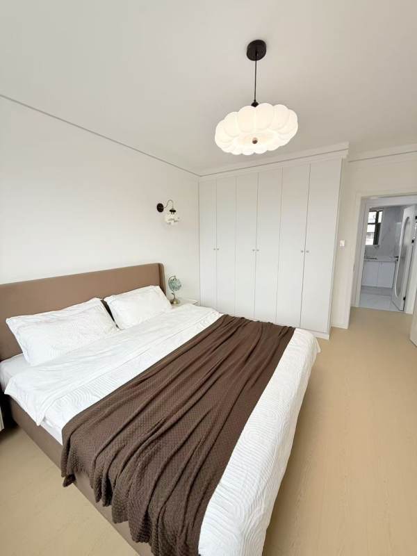 Housing image — Bedroom
