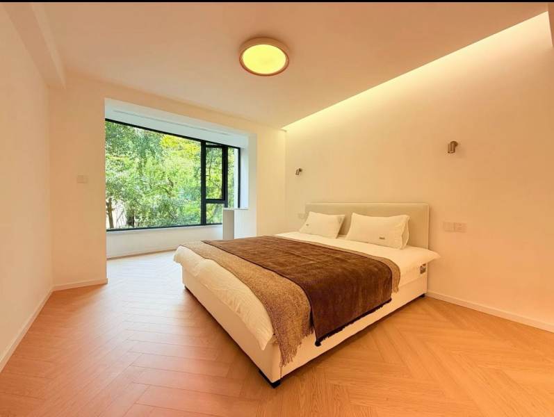 Housing image — Bedroom