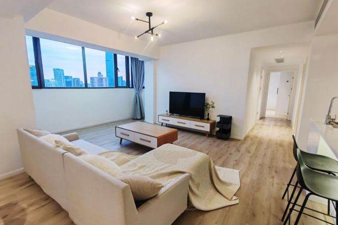 High-Floor Modern 4BR Apartment in Old Xuhui (L1/L10/L12)