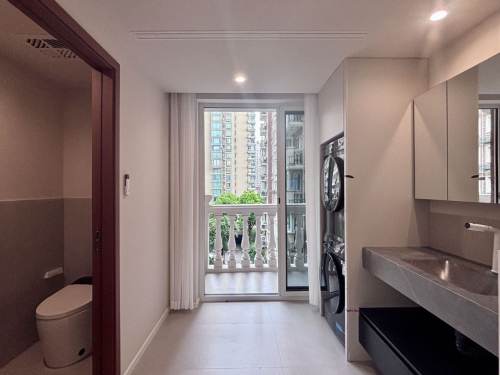 Housing image — Bathroom