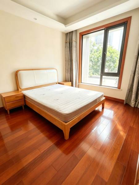 Housing image — Bedroom