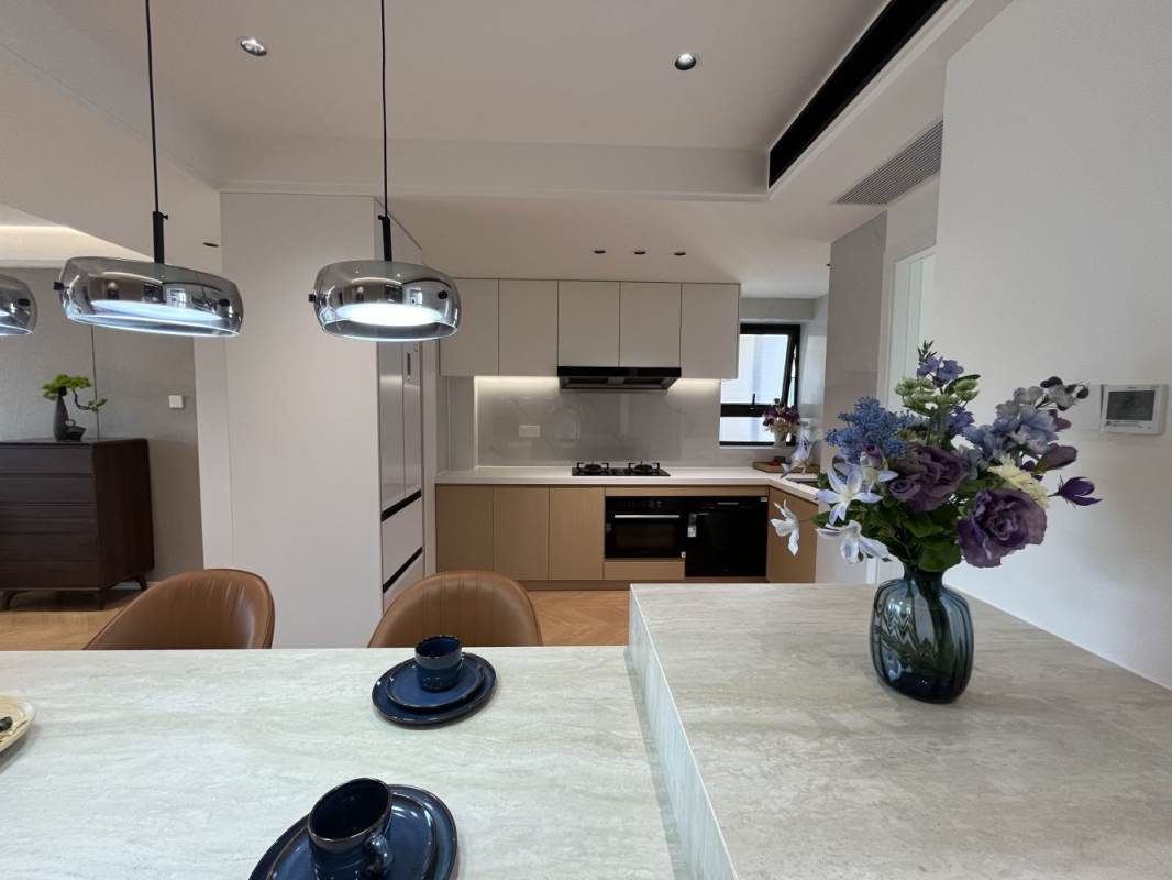 Housing image — Kitchen
