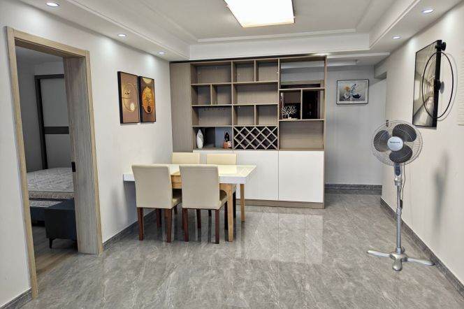 High-Floor Bright Spacious 3BR Apartment in Jing'an (L7)