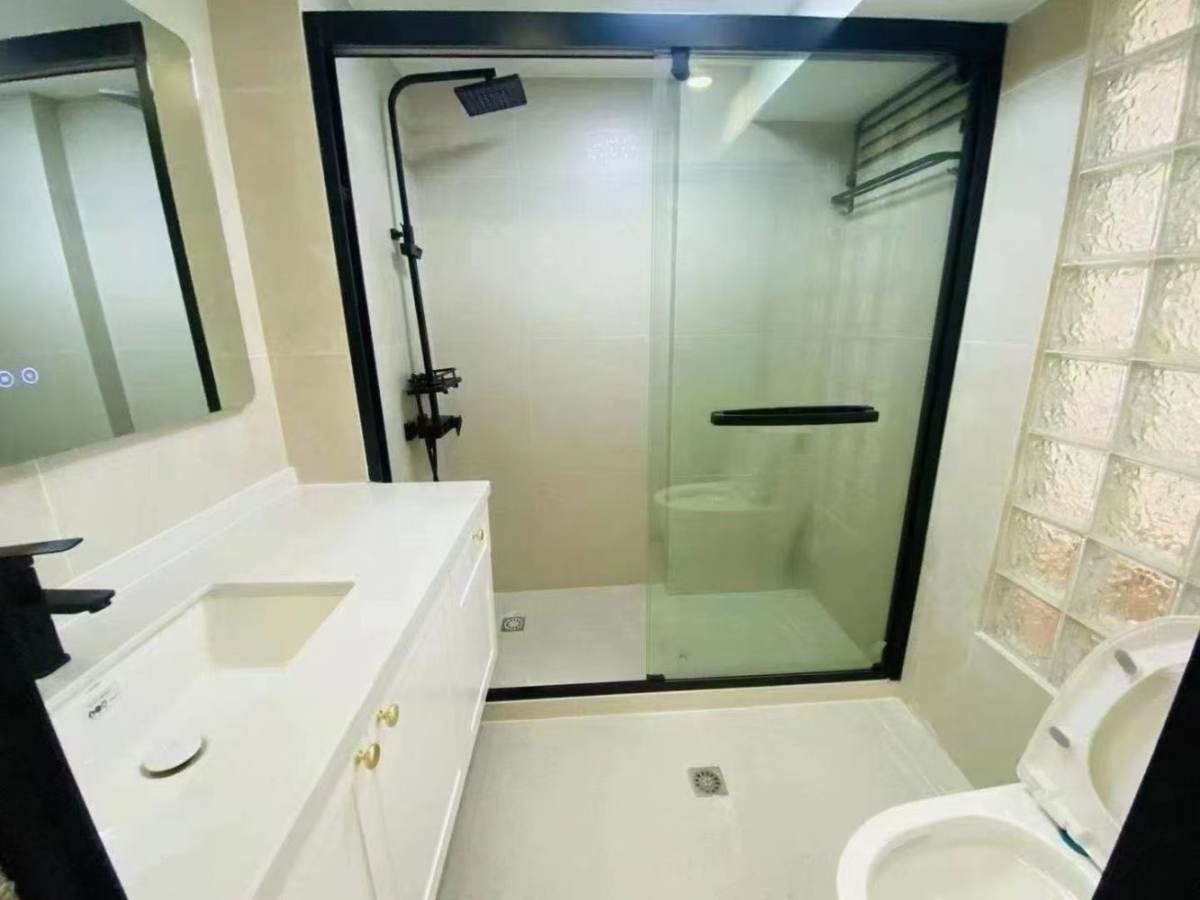 Housing image — Bathroom