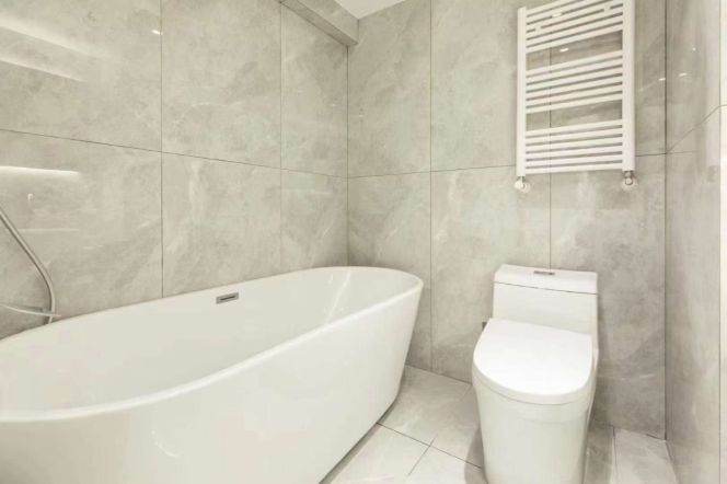Modern Natural-Light 3BR Apartment near Jiangsu Rd Metro