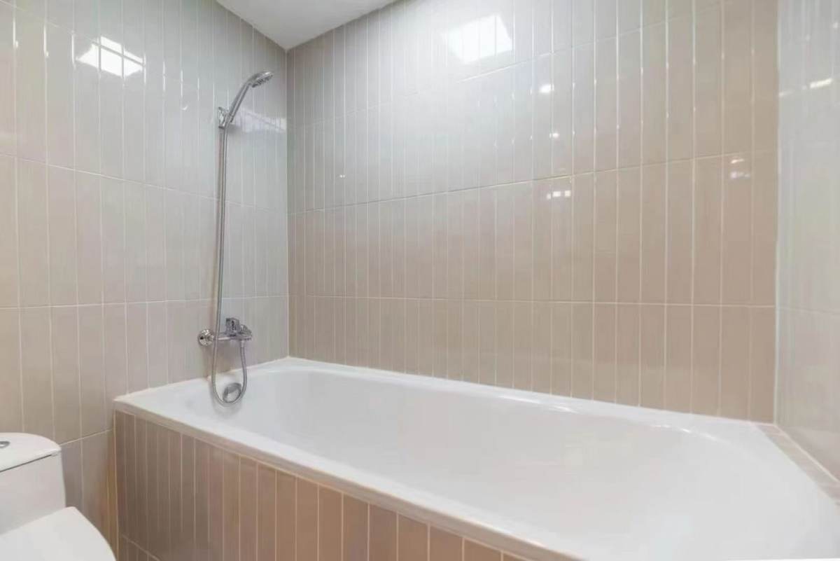 Housing image — Bathroom