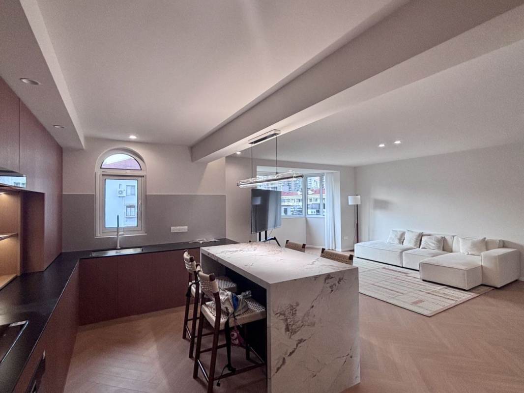 Housing image — Living Room