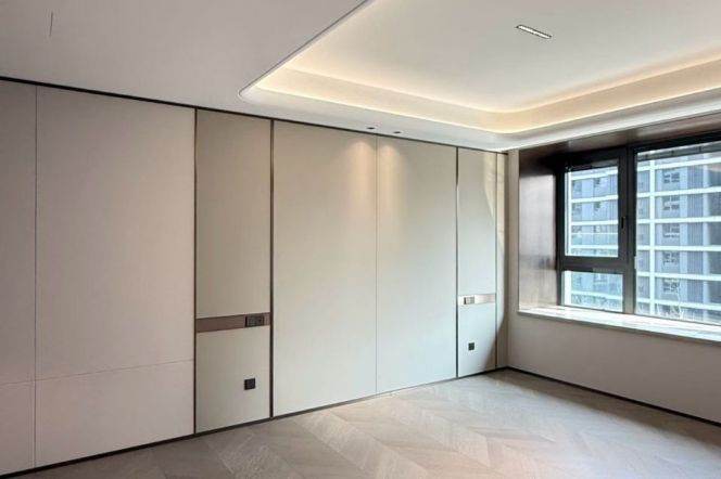 4BR Apartment near Hanzhong Rd Metro