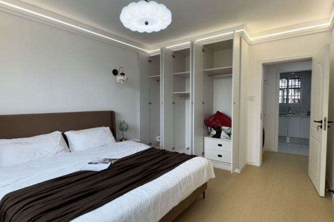 Bright Spacious 1BR Apartment near Zhongshan Park (L2/L3/L4)