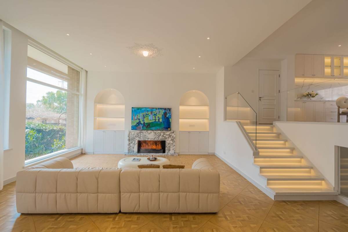 Housing image — Living Room