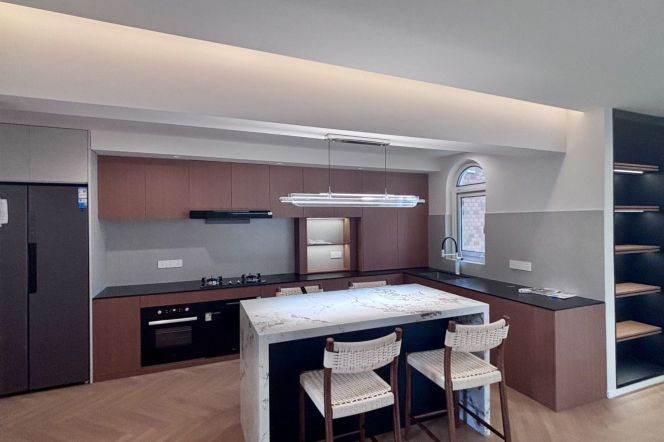 Modern Open-Layout 1BR Apartment in Xujiahui