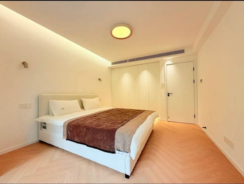Housing image — Bedroom
