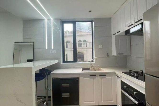 1BR Apartment in Jing'an