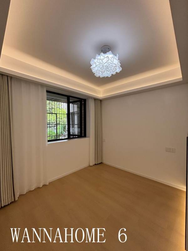Housing image — Bedroom
