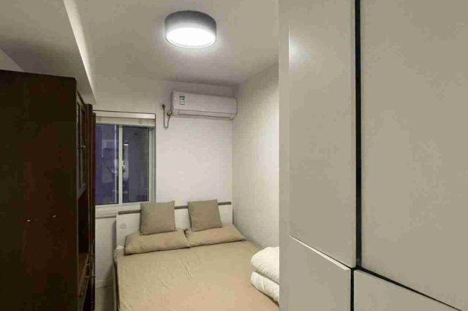 Spacious 3BR Apartment in Jing'an (L2/L11)