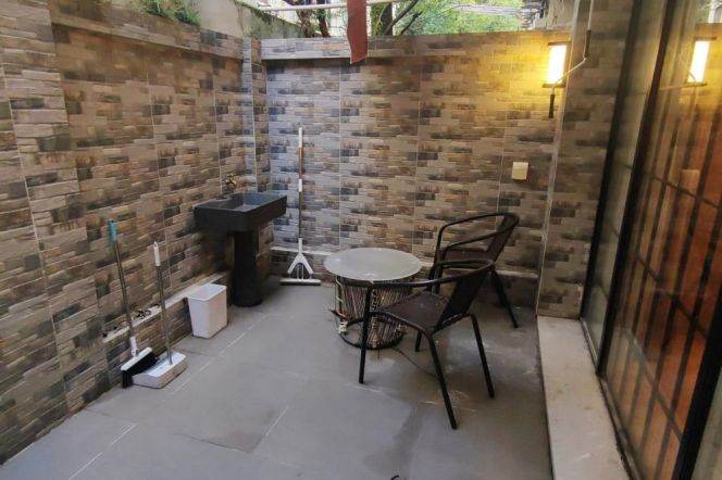 1BR Lane House in Old Xuhui (L2/L7/L14)