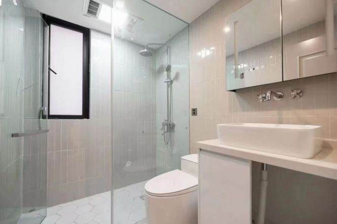 High-Floor 3BR Apartment at Sanhe Garden