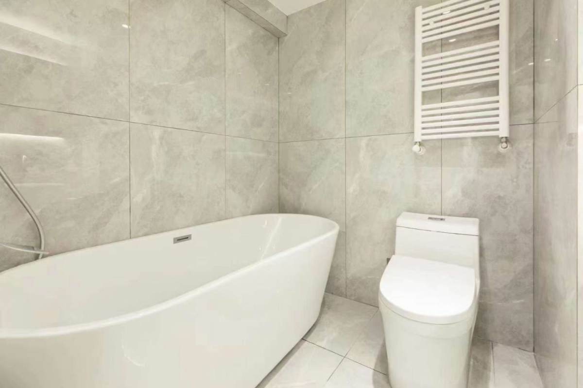 Housing image — Bathroom