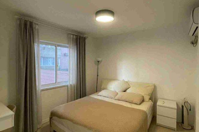 Spacious 3BR Apartment in Jing'an (L2/L11)