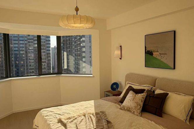 High-Floor 2BR Apartment near Dapuqiao Metro (L9)