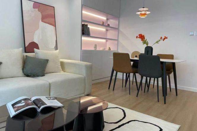 1BR Apartment in Jing'an