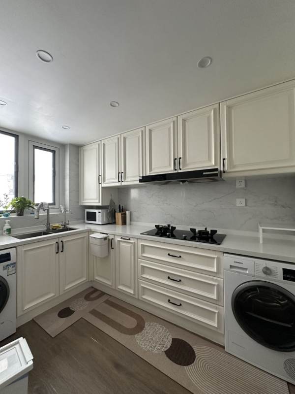 Housing image — Kitchen