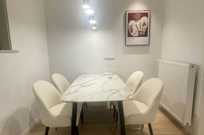 1BR Apartment in Old Xuhui (L1/L7)