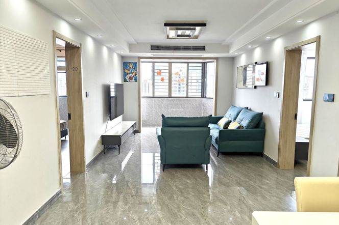High-Floor Bright Spacious 3BR Apartment in Jing'an (L7)