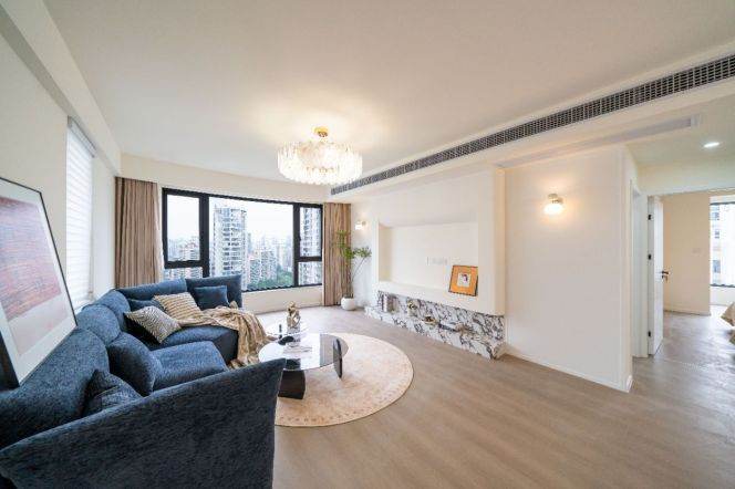 High-Floor Spacious Bright 3BR Apartment near Zhenping Rd Metro (L3/L4/L7)