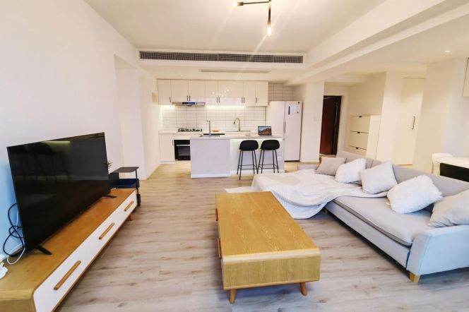 High-Floor Modern 4BR Apartment in Old Xuhui (L1/L10/L12)