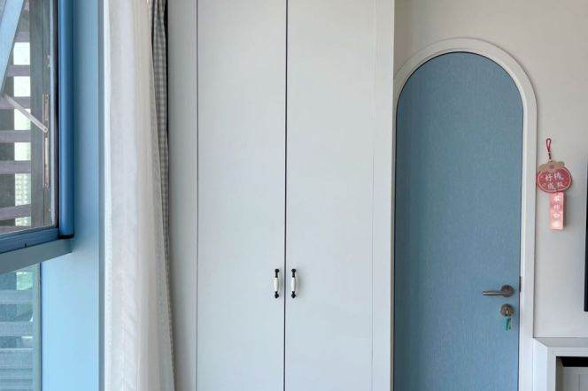 High-Floor 1BR Apartment in Jing'an (L2/L7/L14)