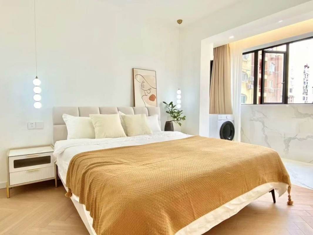 Housing image — Bedroom