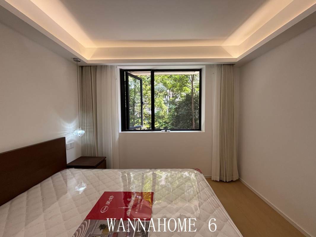 Housing image — Bedroom