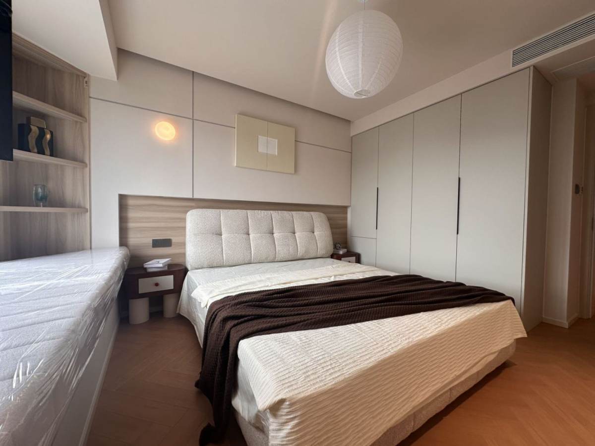 Housing image — Bedroom