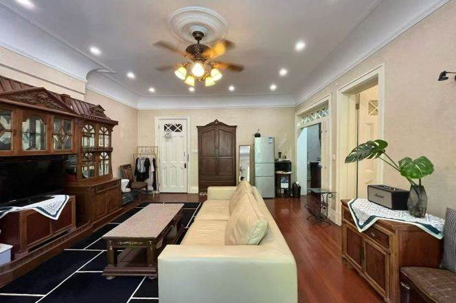 1BR Lane House in Jing'an (L2/L11)