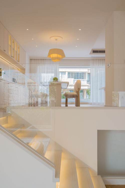 Housing image — Living Room