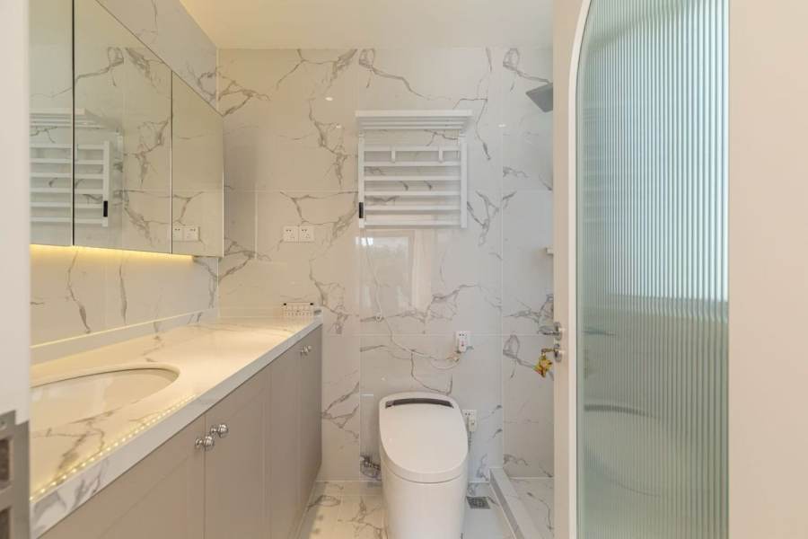 Housing image — Bathroom