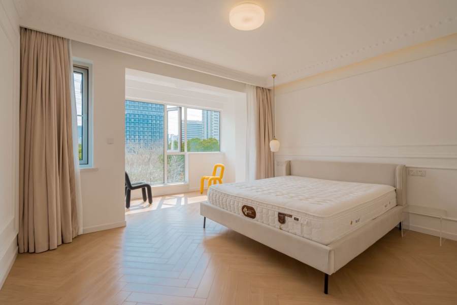 Housing image — Bedroom