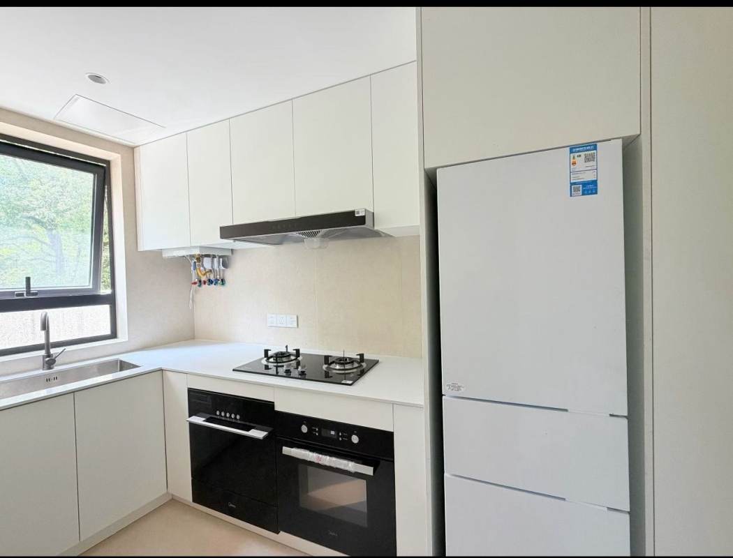 Housing image — Kitchen