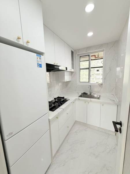 Housing image — Kitchen