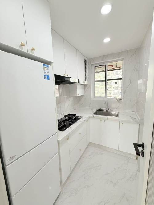 Housing image — Kitchen