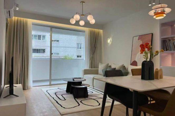1BR Apartment in Jing'an