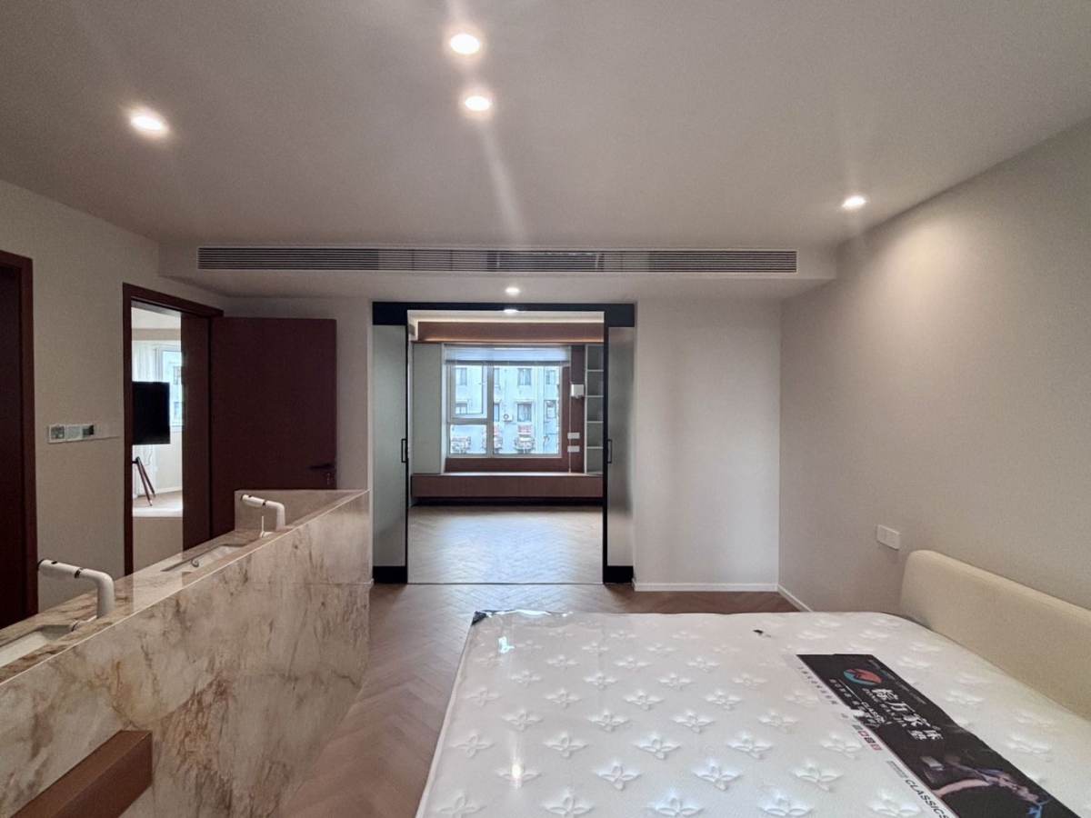 Housing image — Bedroom