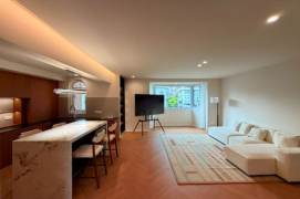 Modern Open-Layout 1BR Apartment in Xujiahui