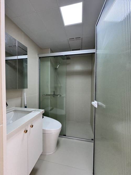 Housing image — Bathroom