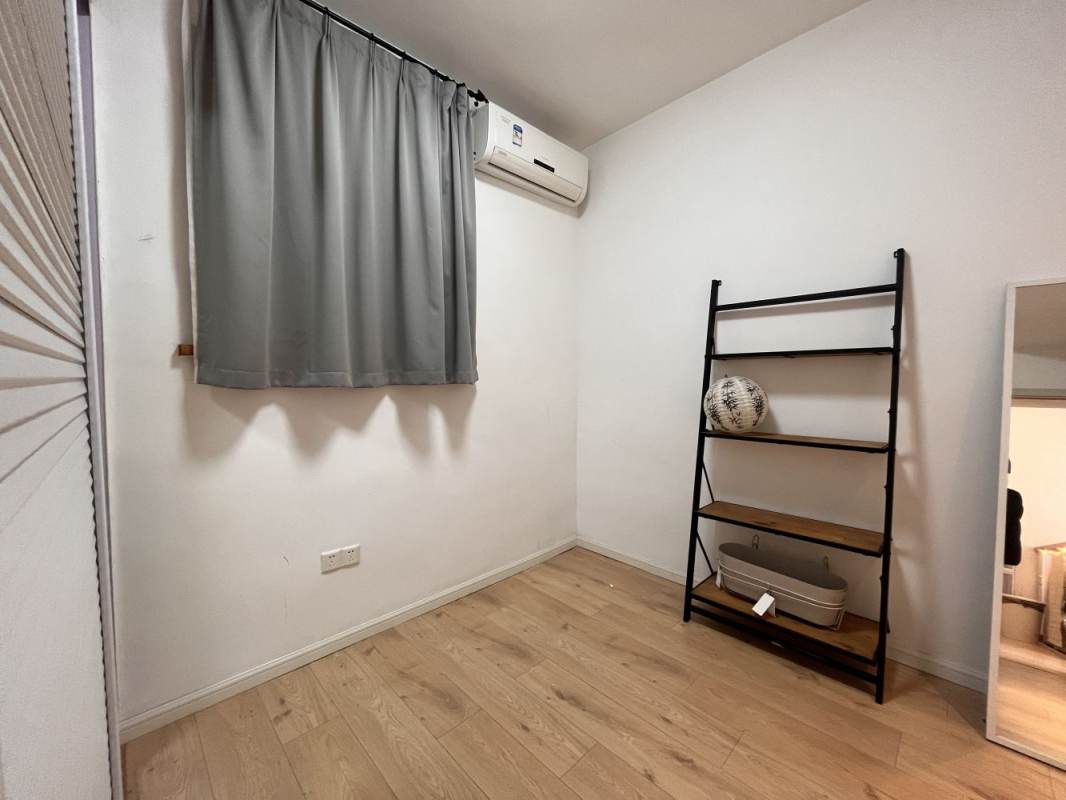 Housing image — Bedroom
