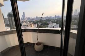 High-Floor Bright 1BR Apartment at Wuzhong Building (L1/L7/L10)