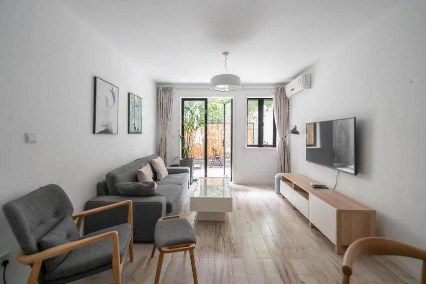 Housing image — Living Room